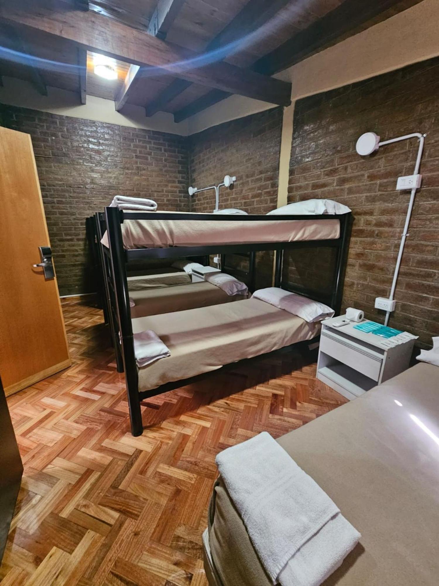 Dakar Hostel Mendoza Bagian luar foto